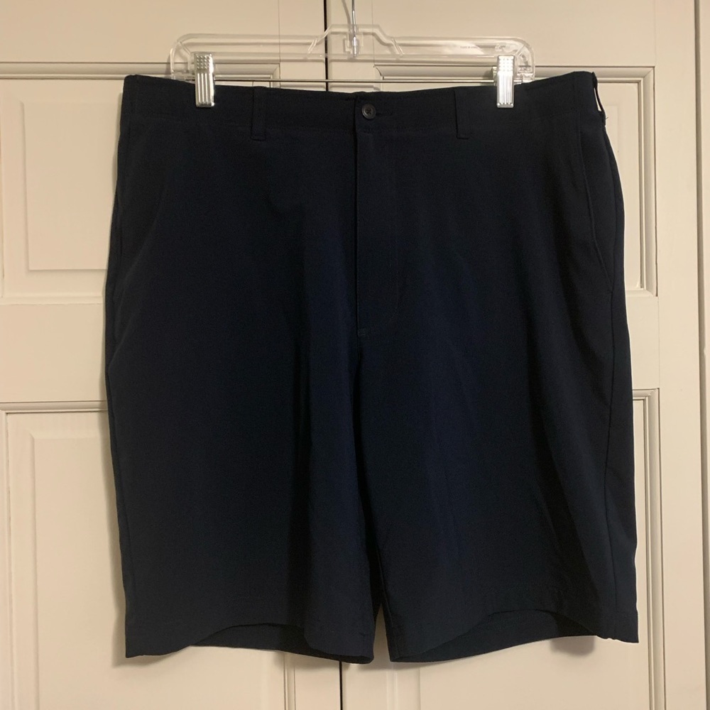Ben Hogan Men's Flat Front Golf Shorts Size 36 Navy Blue